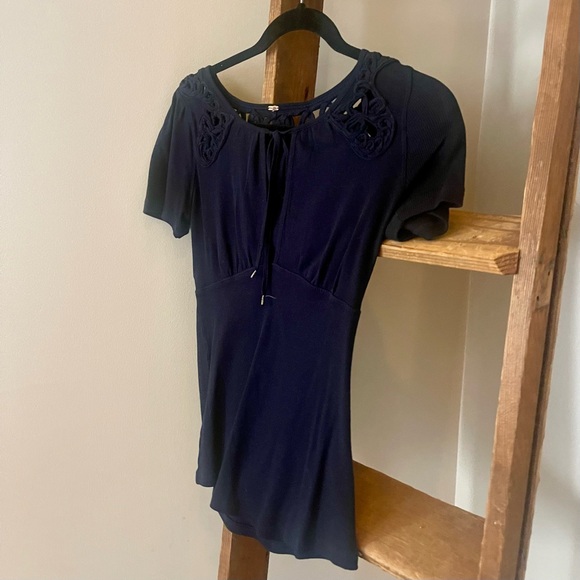 FREE PEOPLE We Are The Free Blast From The Past Short Sleeve V-Neck Top … - Picture 5 of 14